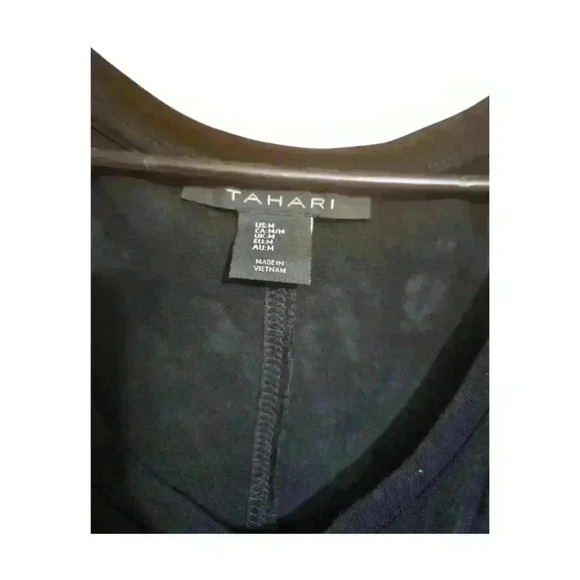 Tahari dolman sleeve blouse! - Picture 2 of 4